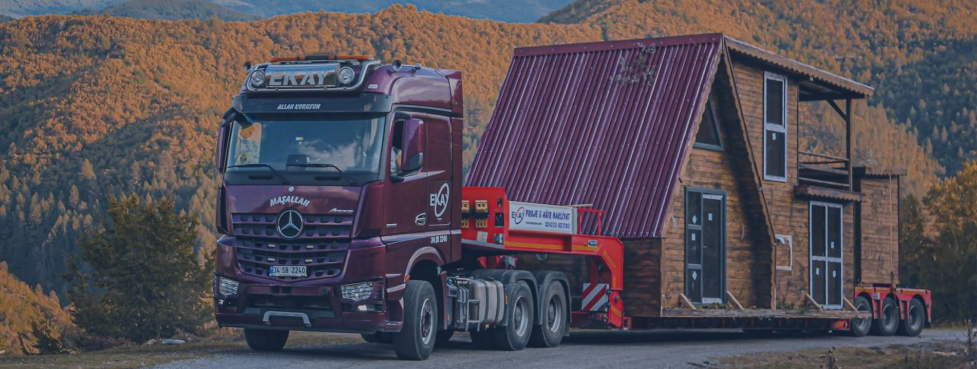 Expert Solutions in Low-Bed and Container Transportation